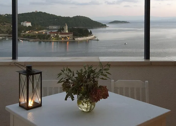 Vila Tangerine Vis *